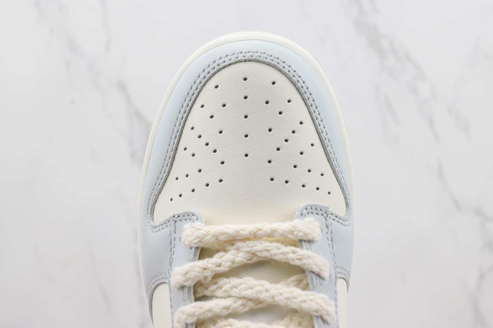 耐克Nike SB Dunk Low纯原版本低帮SB Dunk灰白浮雕板鞋 莆田天花板Dunk系列 货号:FJ4553-133