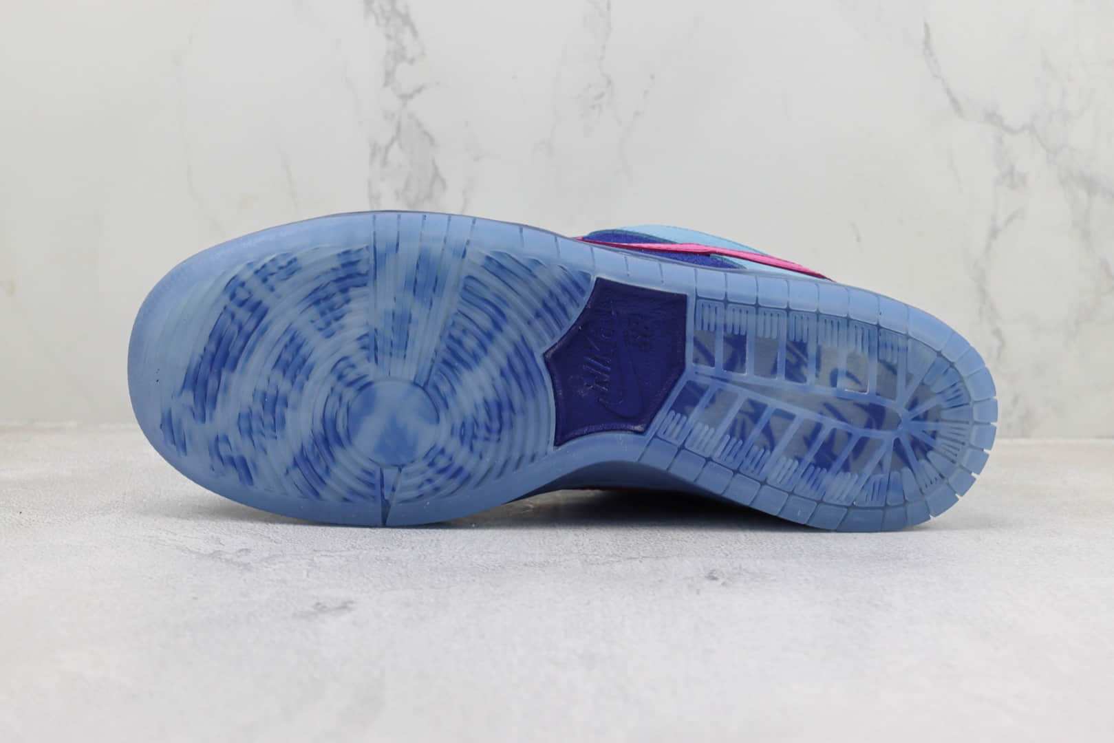耐克Run The Jewels x Nike SB Dunk Low纯原版本RTJ联名SB Dunk蓝粉色板鞋 莆田耐克工厂 货号:DO9404-400