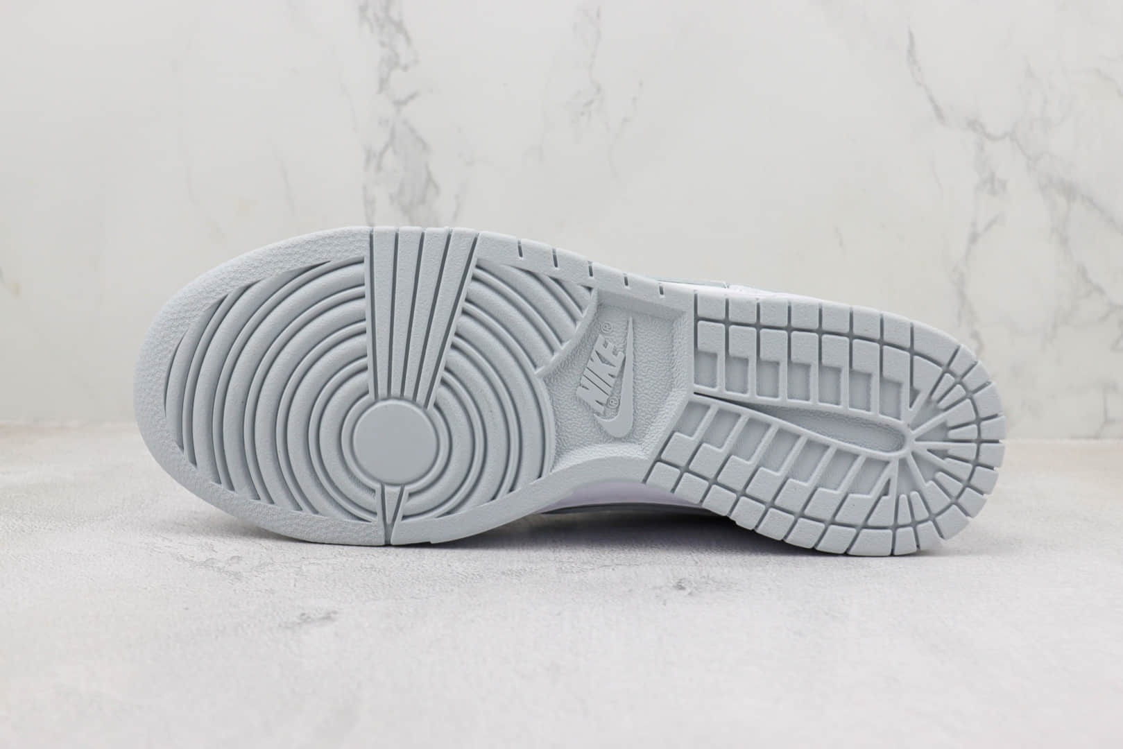 耐克Nike Dunk Low纯原版本低帮Dunk白灰色板鞋 莆田耐克工厂 货号:DV0831-101