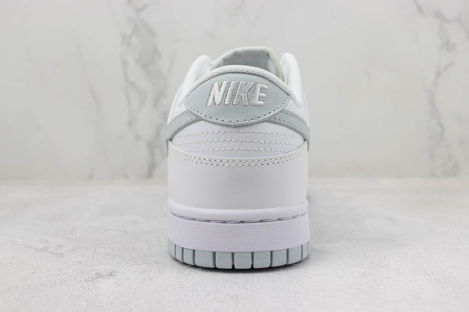 耐克Nike Dunk Low纯原版本低帮Dunk白灰色板鞋 莆田耐克工厂 货号:DV0831-101
