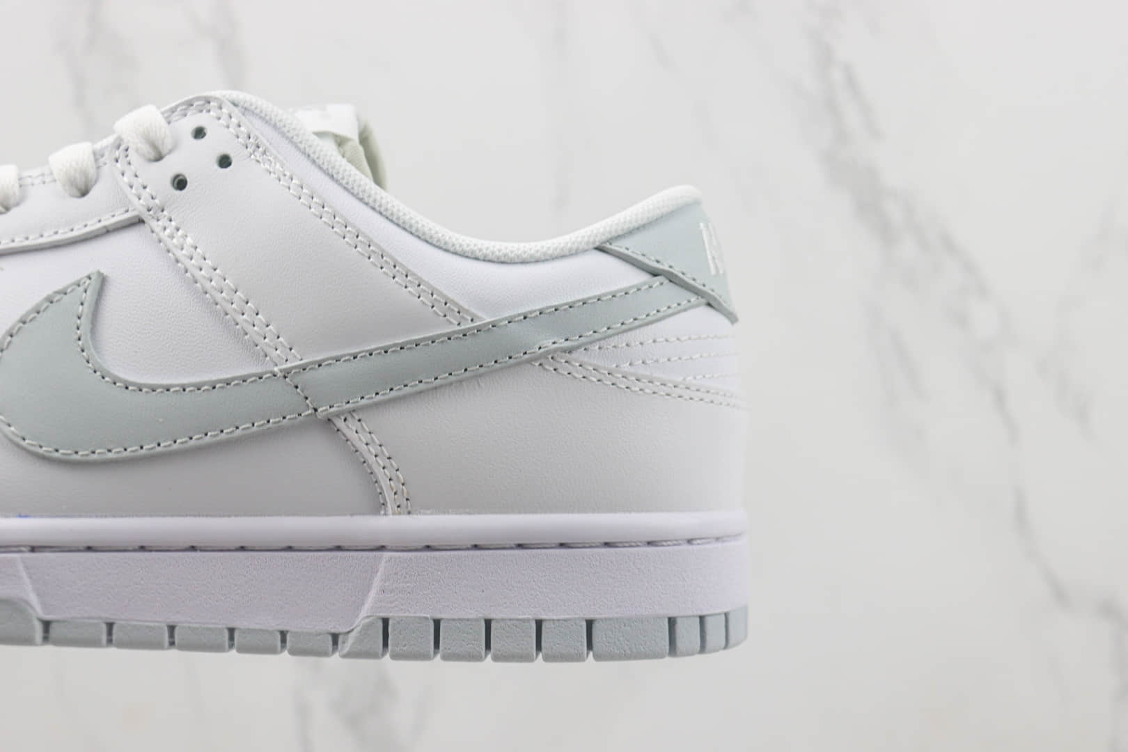 耐克Nike Dunk Low纯原版本低帮Dunk白灰色板鞋 莆田耐克工厂 货号:DV0831-101