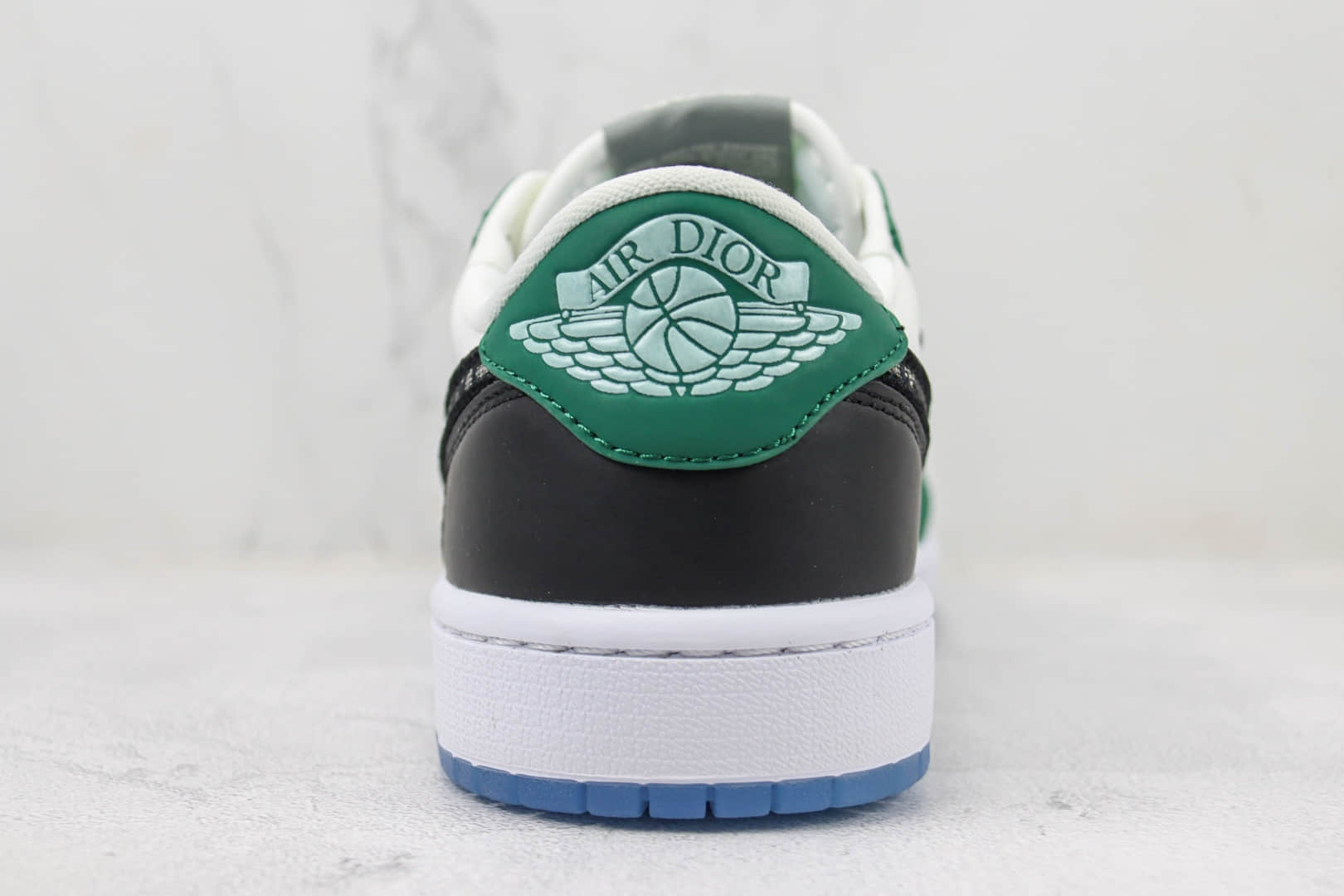 乔丹Dior x Air Jordan 1 Low纯原版本迪奥联名低帮AJ1黑白绿板鞋 莆田天花板AJ1 货号:CN8608-008