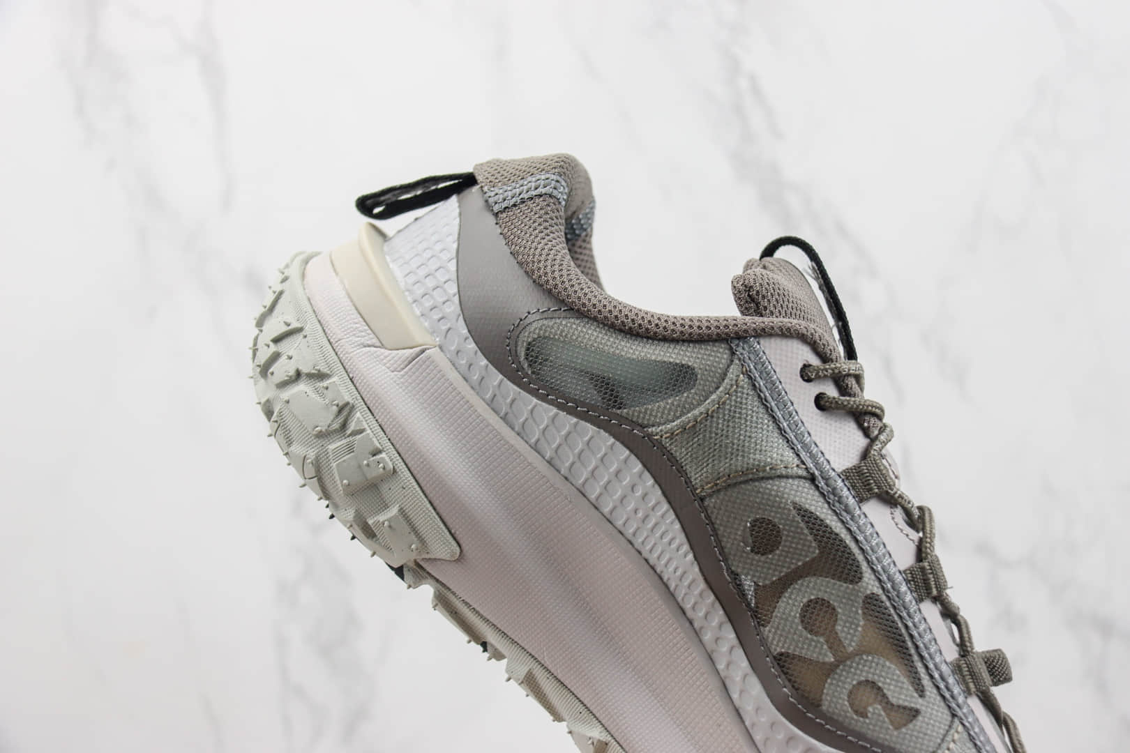 耐克Nike ACG Mountain Fly 2 Low纯原版本山脉2代浅灰色户外登山越野跑鞋 莆田复刻鞋货源 货号:DV7903-003