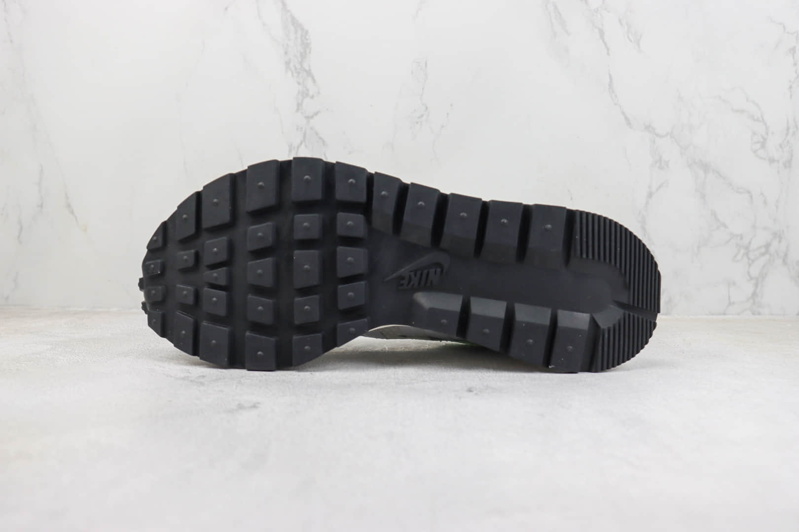 耐克Sacai x Nike Waffe Woven“White”纯原版本Sacai联名白灰棋盘格编织解构华夫鞋 莆田耐克货源 货号:DR5209-100