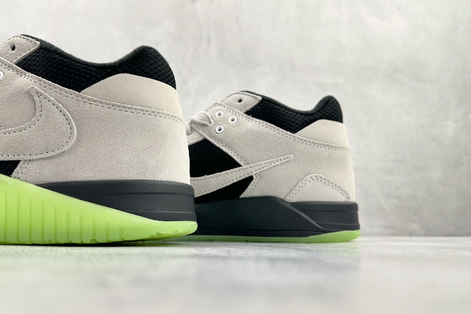 乔丹Travis Scott x Air Jordan Jumpman Jack纯原版本TS联名AJ黑绿色倒钩篮球鞋 莆田AJ货源 货号:IH7971-001
