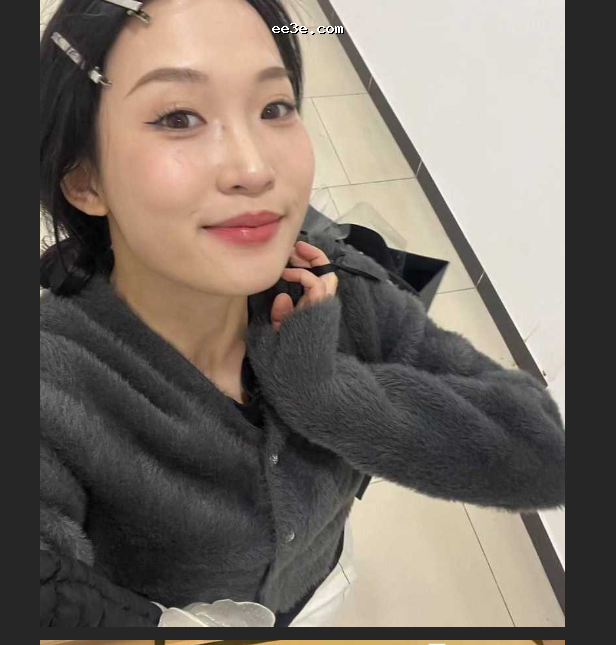 浙江美女 周羽彤 *视频泄漏 *货被*到**不停 真想抽她** - 图片1